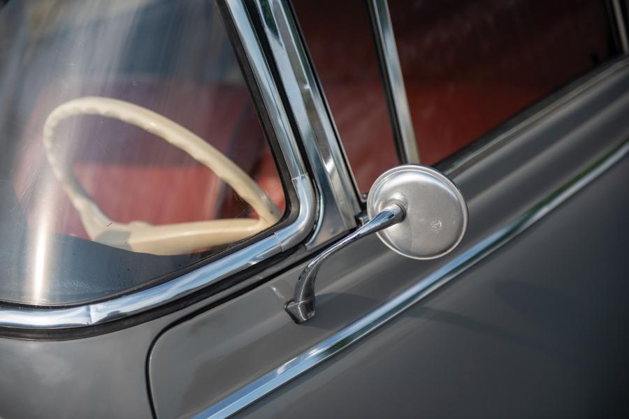 Детали экстерьера Auto Union 1000 S Coupe DeLuxe 1959 года  (фото 15 из 21)